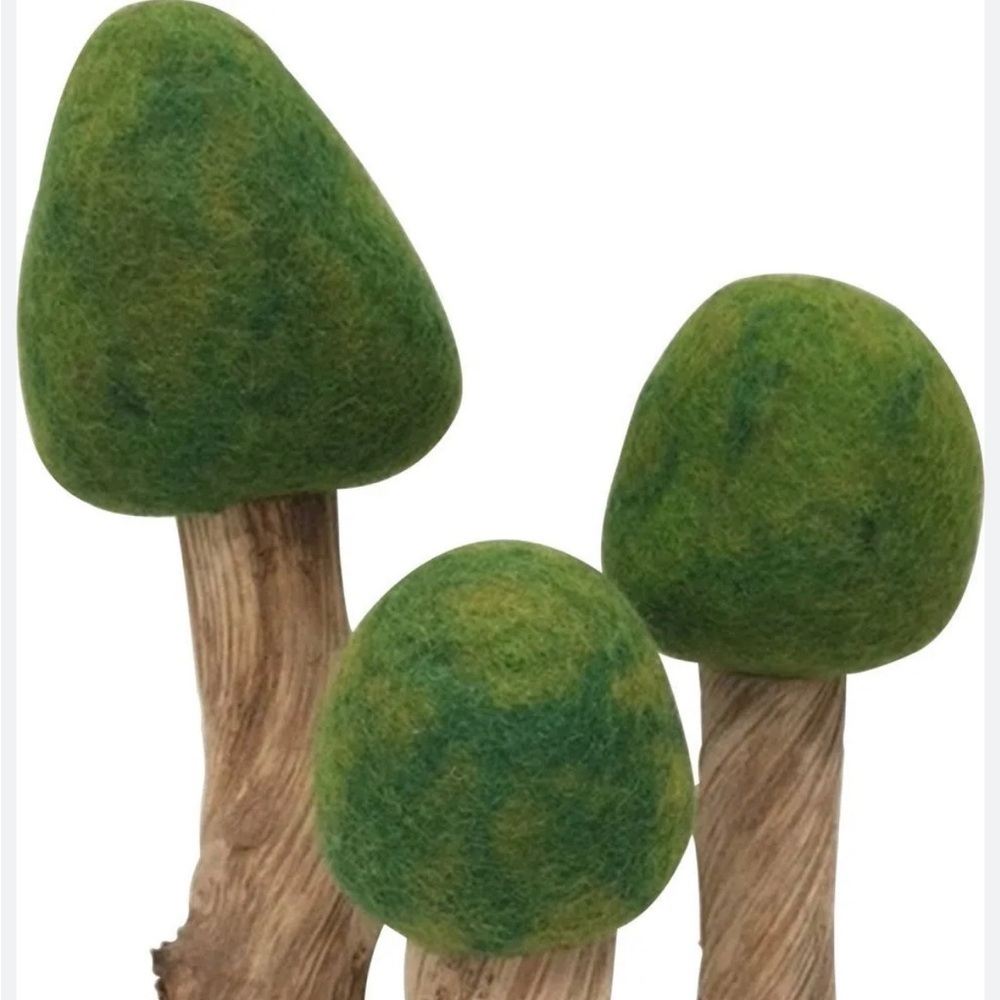 Papoose summer trees